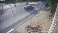 Konya'da motosiklet devrildi: Savrulan ve metrelerce sürüklenen şahıs yaralandı
