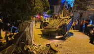 Tokat'ta otomobil evin duvarına çarparak takla attı! 2 kişi yaralandı
