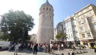 Galata Kulesi'nden düşen genç öldü: İntihar mı kaza mı?