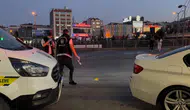 Başakşehir'de AVM önünde silahlar patladı: 1 yaralı