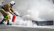 Tokat'ta tarlaya uçan midibüs alevlere teslim oldu!