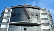 Samsun'da 11'inci katta iskele koptu: 2 işçi havada asılı kaldı!