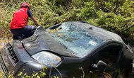Balıkesir'de otomobil ile motosiklet çarpıştı: 1 ölü, 2 yaralı
