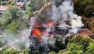 Karabük'te ot yangını faciası: 2 katlı müstakil ev küle dönüştü