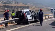 Osmaniye'de feci kaza: Otomobil bariyere sağlandı! 2 ölü