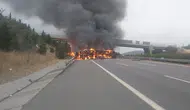 Tarsus'ta elyaf yüklü tır alev topuna döndü