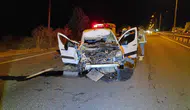 Bursa'da feci kaza! Hafif ticari araç, tıra çarptı: 2 ağır yaralı!