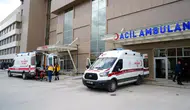 Erzincan-Sivas yolunda otomobil dereye uçtu: 4 yaralı