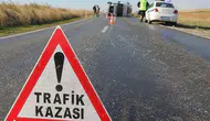 Gaziantep'te işçi servisi ile tır çarpıştı: 8 işçi yaralandı