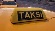 Beyoğlu'nda dehşet: Kadın yolcu taksiciye saldırdı!