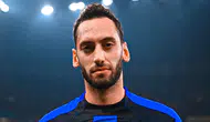 Fenerbahçe'ye Hakan Çalhanoğlu transferinde dişli rakip: Herkes ters köşe oldu
