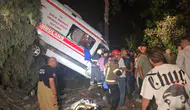 Bursa'da feci kaza: Hasta taşıyan ambulans, kamyonetle çarpıştı