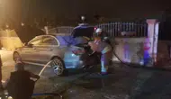 Hatay'da kundaklanan otomobil küle döndü!