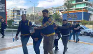 Antalya'da bıçaklı ve zincirli kavga: 3 kişi tutuklandı