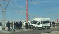 Batman'da tır ile minibüs çarpıştı: 6 kişi yaralandı