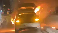 Konya'da seyir halindeki otomobil alev alev yandı!