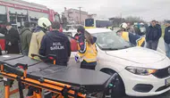 Silivri'de otomobiller kafa kafaya çarpıştı : 1'i ağır 4 yaralı