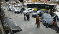 İstanbul Esenler'de kaza : İETT otobüsü park halindeki araçlara çarptı