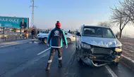 Şanlıurfa’da gizli buzlanma dehşeti: İşçi servisi ağaca çarptı, 7 yaralı!