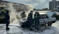Söke'de otomobil alev alev yandı!