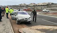 Şanlıurfa'da iki otomobil çarpıştı : Çok sayıda yaralı var