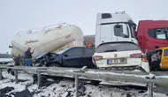 Erzurum'da zincirleme trafik kazası : Çok sayıda yaralı