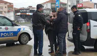 Samsun'da 18 yaşındaki genç, 15 yaşındaki kız kardeşini bıçakladı