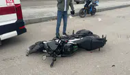 Samsun'da motosikletle otomobil çarpıştı : 2 yaralı