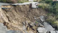 İzmir'in Çeşme ilçesinde heyelan meydana geldi