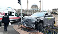 Kayseri'de SUV araç, yayaların arasında daldı : Çok sayıda yaralı var