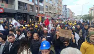 Maaşlarını alamayan Soma maden işçileri eylemde!