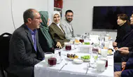 Bakan Göktaş, Şanlıurfa'da bir ailenin iftar sofrasına konuk oldu