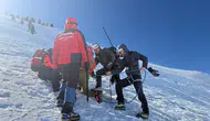 Uludağ'da mahsur kalan 2 kadın ekipler tarafından kurtarıldı