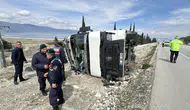 Burdur'da tır yan yattı : Sürücü alkollü çıktı