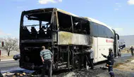Muğla'da faciadan dönüldü : Yolcu otobüsü alev aldı