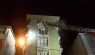 Ümraniye’de 5 katlı binada yangın : 4’üncü kattaki daire kullanılamaz hale geldi