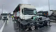 Kocaeli TEM Otoyolu'nda zincirleme kaza : 6 araç birbirine girdi, İstanbul yönü ulaşıma kapandı