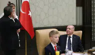 Cumhurbaşkanı Erdoğan, Bakan Tekin ve çocukları kabul etti