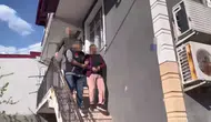 Kocaeli'de 26 yıl cezası bulunan firari kadın, yatak odasındaki gizli bölmede yakalandı