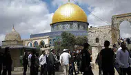 İsrailliler, Mescid-i Aksa'ya baskın düzenledi