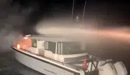 İstanbul'da Haydarpaşa açıklarında yanan tekne alevlere teslim oldu