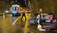 Bolu Dağı Tüneli'nde tır otomobile arkadan çarptı : 5 yaralı