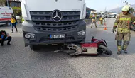 Hatay'da kamyonun altında kalan motosiklet sürücüsü ezilerek öldü
