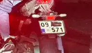 Manisa'da plakasını bantla kapatan motosikletliye 420 bin 500 lira ceza