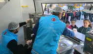 Osmaniye'de öğrencilere sıcak çorba ikramında bulunuldu