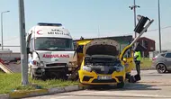 Edirne'de feci kaza : Ambulans ve taksi çarpıştı, 5 kişi yaralandı