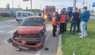 Sakarya'da otomobil ile ticari araç çarpıştı : 4 yaralı