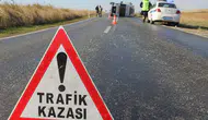 Niğde'de feci kaza : Hafif ticari araç ile otomobil çarpıştı, 7 kişi yaralandı