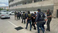 Antalya'da kürk ve para çalan 5 şüpheli İstanbul'da yakalandı