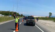 Düzce'de trafik denetimleri : Bin 706 sürücüye cezai işlem